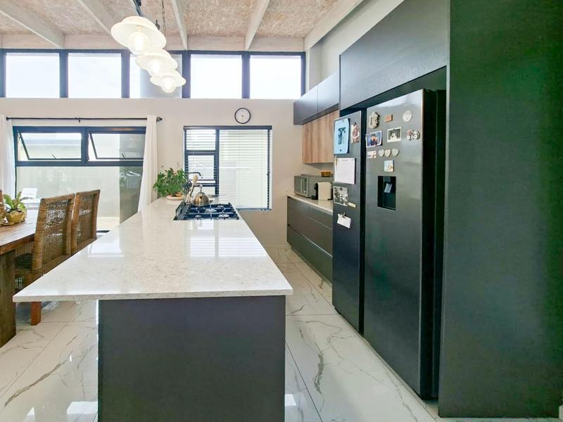 3 Bedroom Property for Sale in Hartenbos Heuwels Western Cape